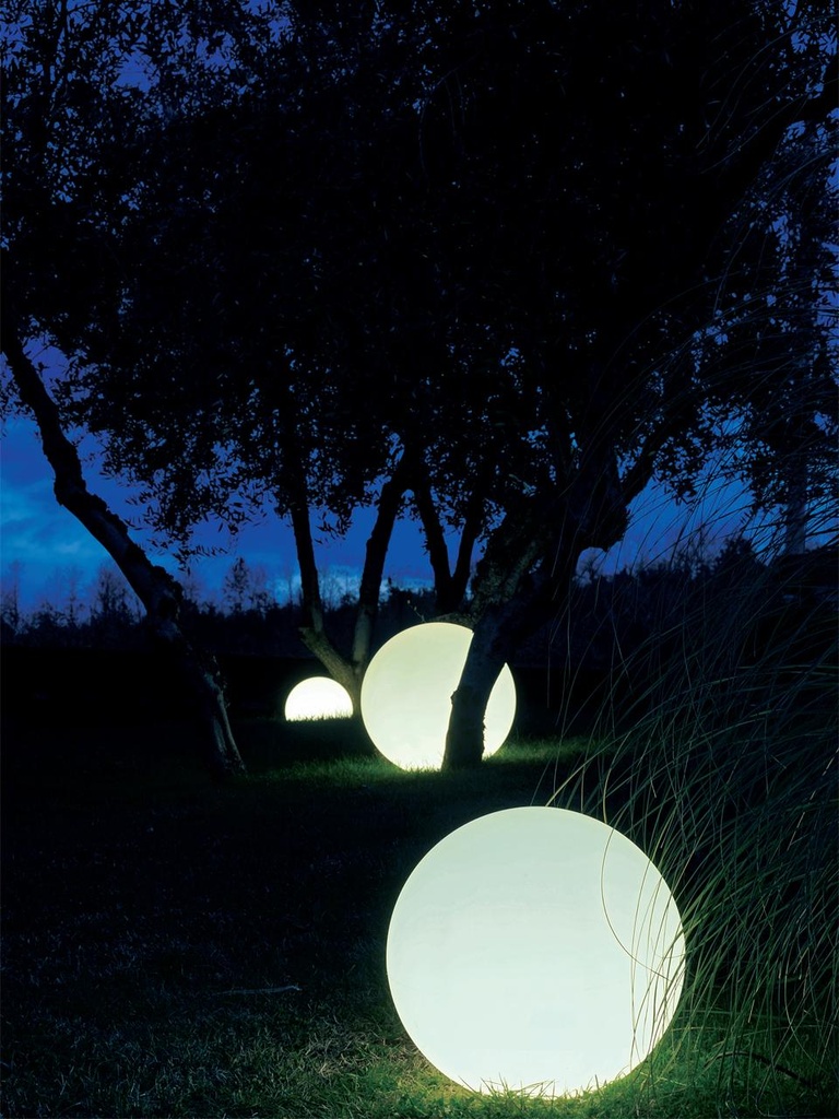 Sfera da pavimento in resina ad alta resistenza, completa di picchetto, 200mm di altezza, bianca bianco