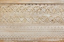 Tavolino con contenitore Mayra in legno naturale 80x80x45