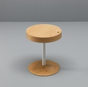 Tavolino in rovere con top in legno e base in metallo