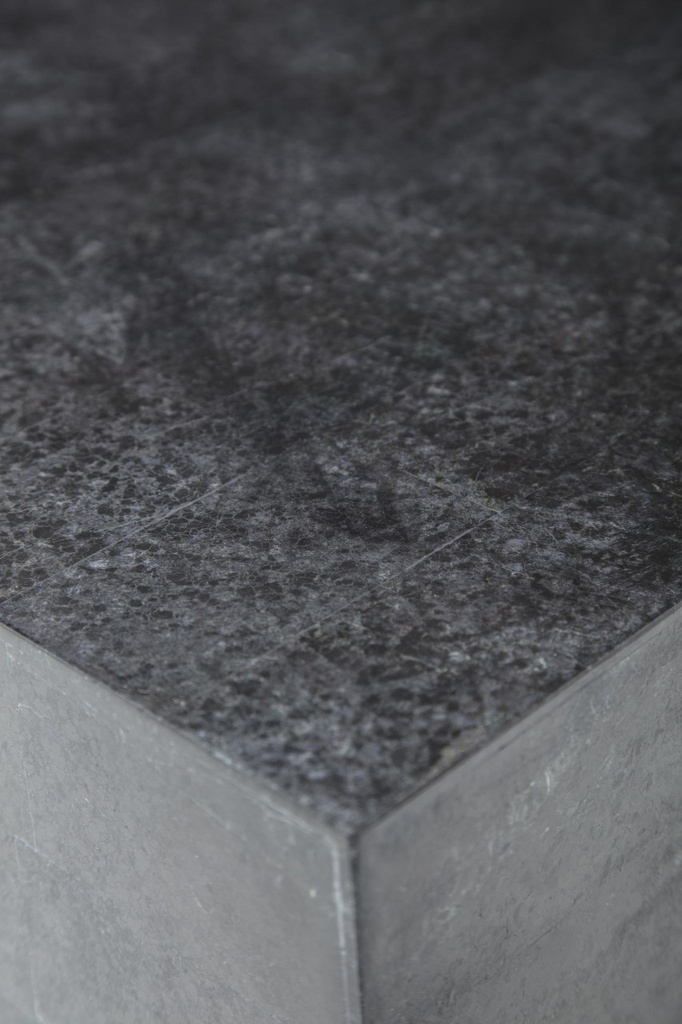 Tavolino moderno  pietra nero cm 80 x 80 x h 28
