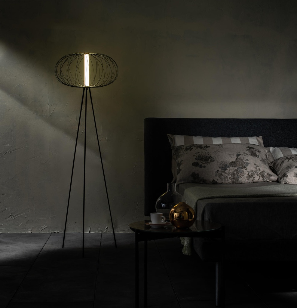 Lampada da terra in acciaio con paralume nero lucido 50x50x150h cm - Samnite