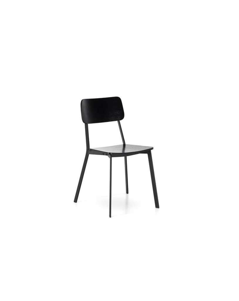 Set di 4 sedie in legno laccato nero con struttura in metallo, 51cm x 51.5cm x 82cm