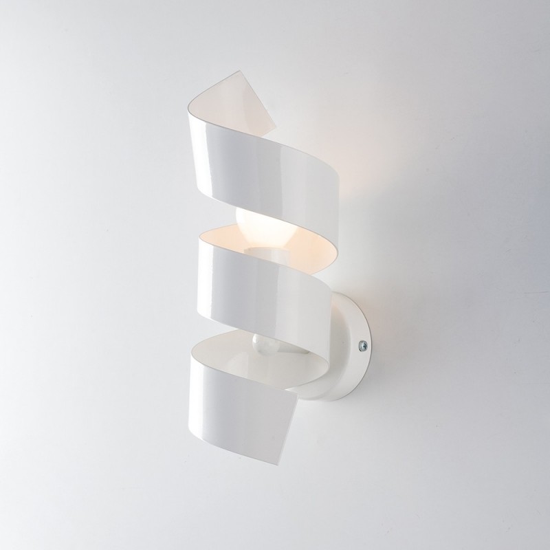 Applique moderna spirale  in ferro una luce Bianco 13x h28 cm